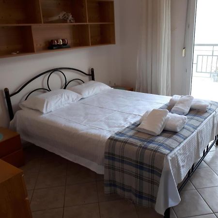 Iraklitsa Bay Apartment Nea Iraklitsa Экстерьер фото